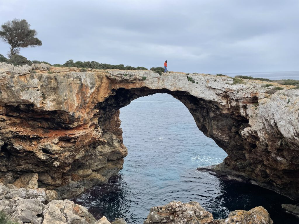Cova des Pont bei der Cala des Varques - wandern auf Mallorca